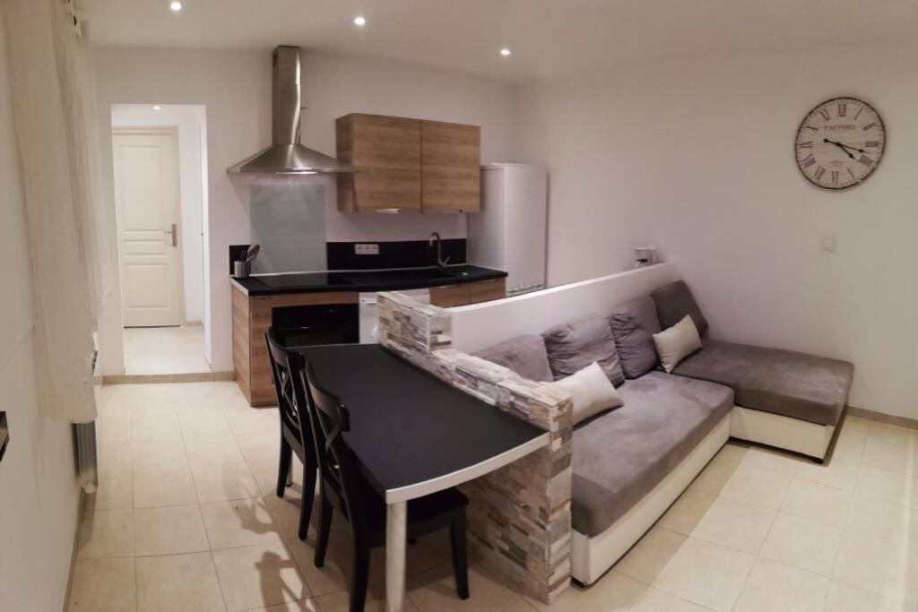 Appartement T2 Rez De Villa Proche Bord De Mer ル・プラデ エクステリア 写真